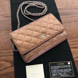 *RARE* Authentic Chanel Vintage patent brown WOC